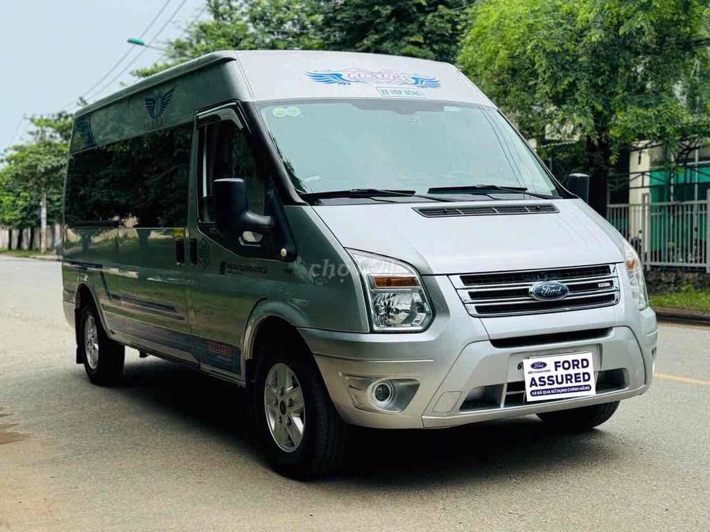 Ford Transit 2019 Luxury - chất xe đẹp