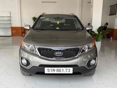 Kia Sorento màu Nâu Tự động