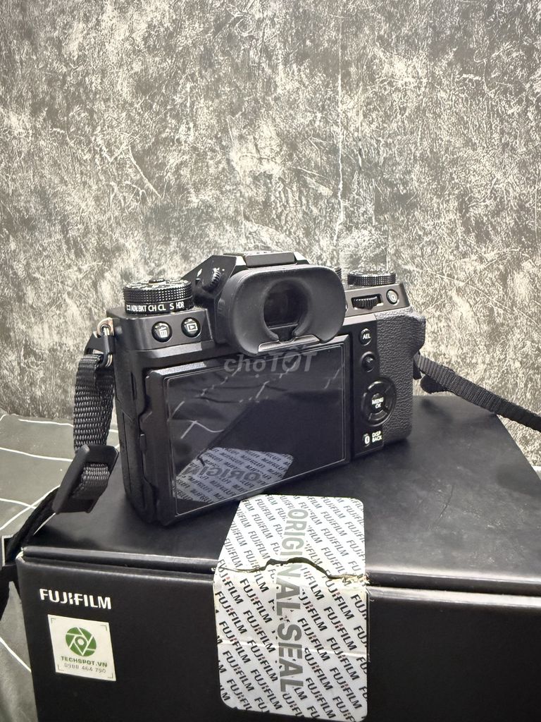 Máy ảnh Fujifilm XT5 Đen Đã qua sử dụng. Mua bán Máy ảnh, Máy quay tại Quận Nam Từ Liêm Hà Nội được đăng bởi nguyễn phú dũng hình 1