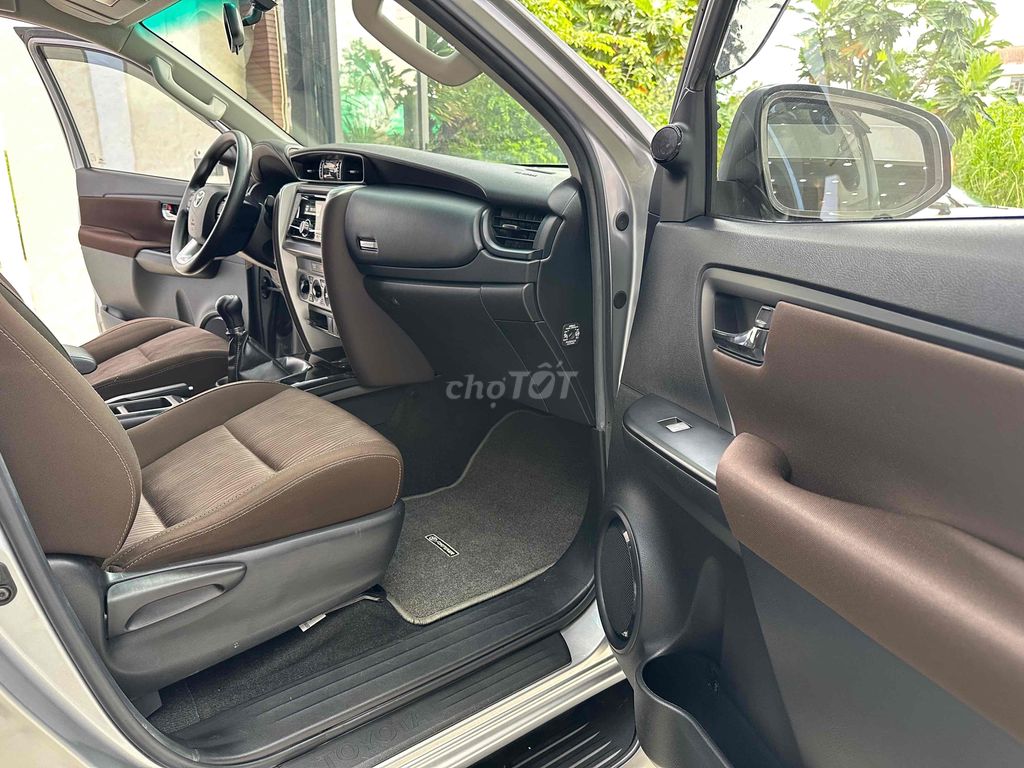 Toyota Fortuner 2.4G MT 2017 - 66.000km 1 đời chủ. Mua bán Ô tô tại Quận Bình Tân Tp Hồ Chí Minh được đăng bởi Hai Tran Auto hình 11