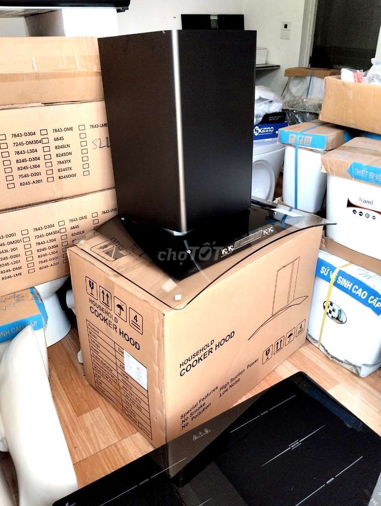 Máy hút mùi kính cong. Mua bán Dụng cụ nhà bếp tại Huyện Thanh Trì Hà Nội được đăng bởi hung hình 1