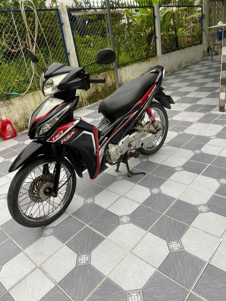 Rsx 2013 chính chủ máy zin siêu êm ngoại hình xe c. Mua bán Xe máy tại Quận Cái Răng Cần Thơ được đăng bởi Hau hình 5