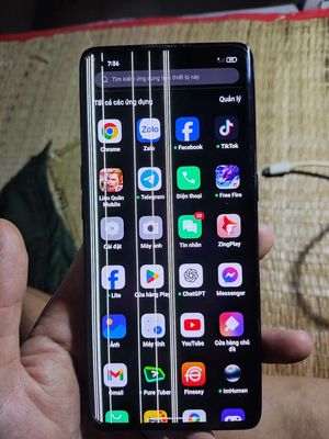 Oppo Reno 4 pro sọc màn, ngoại hình tốt. Mua bán Điện thoại tại Quận 6 Tp Hồ Chí Minh được đăng bởi Long