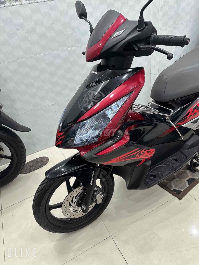 Honda Air Blade Fi ( Thái Lan ) Đời 2011. Mua bán Xe máy tại Quận Ninh Kiều Cần Thơ được đăng bởi CH XE MÁY 7 THÀNH hình 4