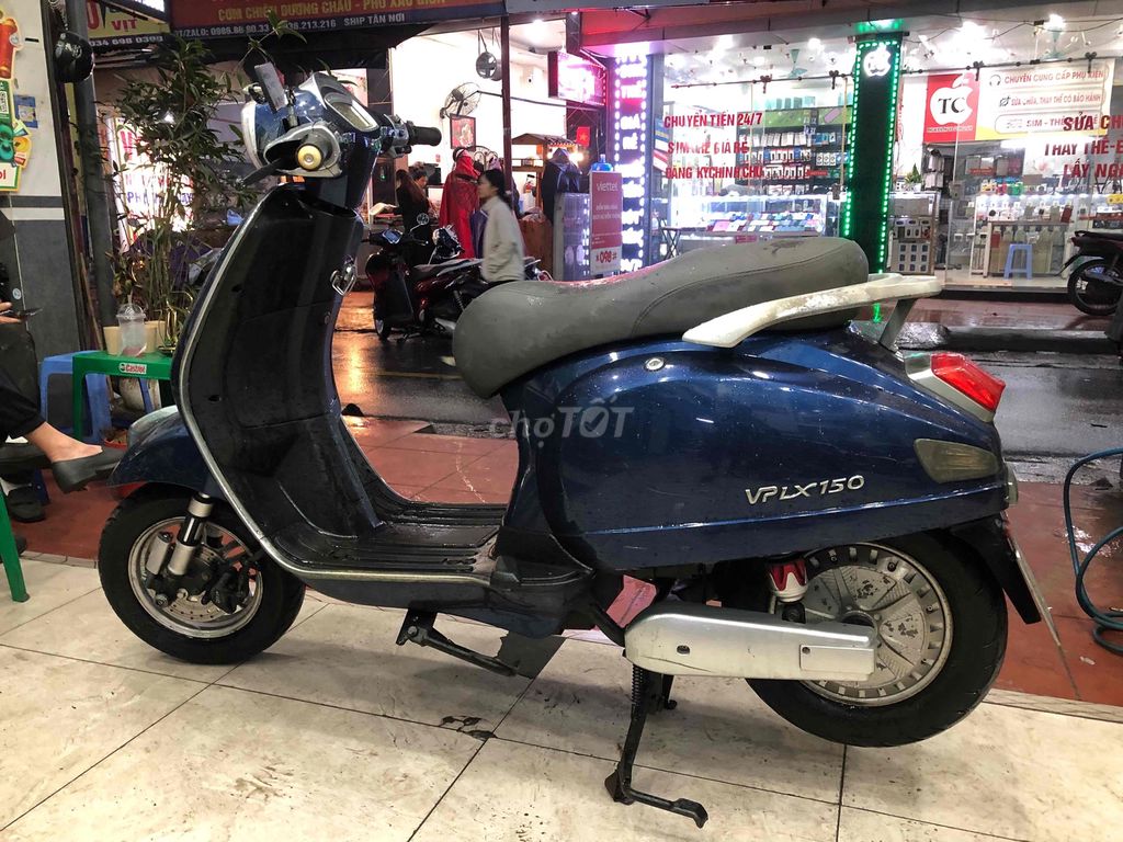thanh lý xe điện Vespa đèn vuông zin nguyên, tốt. Mua bán Xe điện tại Quận Nam Từ Liêm Hà Nội được đăng bởi Duy Hưng hình 4