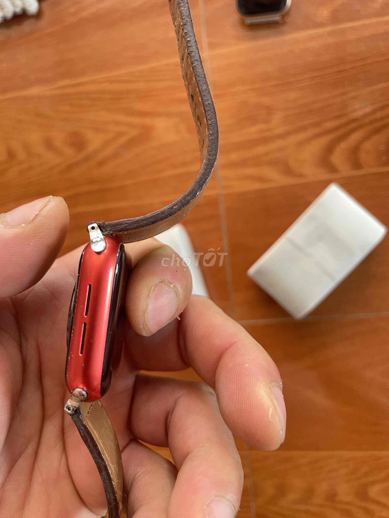 Apple Watch Series 6 Đỏ Dây da. Mua bán Thiết bị đeo thông minh tại Huyện Đông Sơn Thanh Hóa được đăng bởi Bốn Tiếng Hàn hình 1