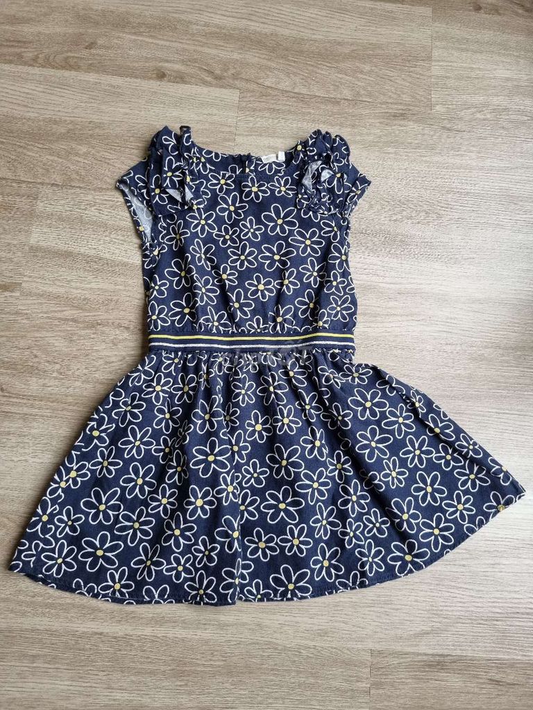 Quần áo trẻ em Nữ Pháp size 5-8 tuổi. Mua bán Mẹ và bé tại Quận Ba Đình Hà Nội được đăng bởi LE ROUX AGNES hình 1