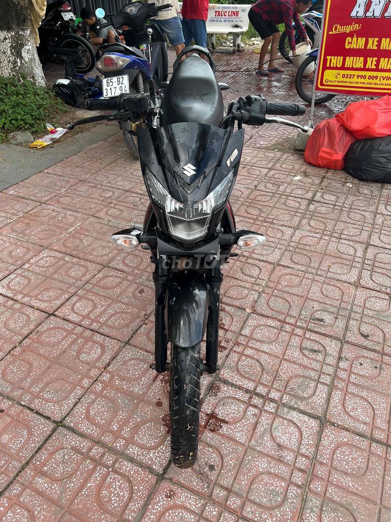 Suzuki Raider 2018 Đen Côn tay. Mua bán Xe máy tại Quận Cái Răng Cần Thơ được đăng bởi Cường Nguyễn  hình 3