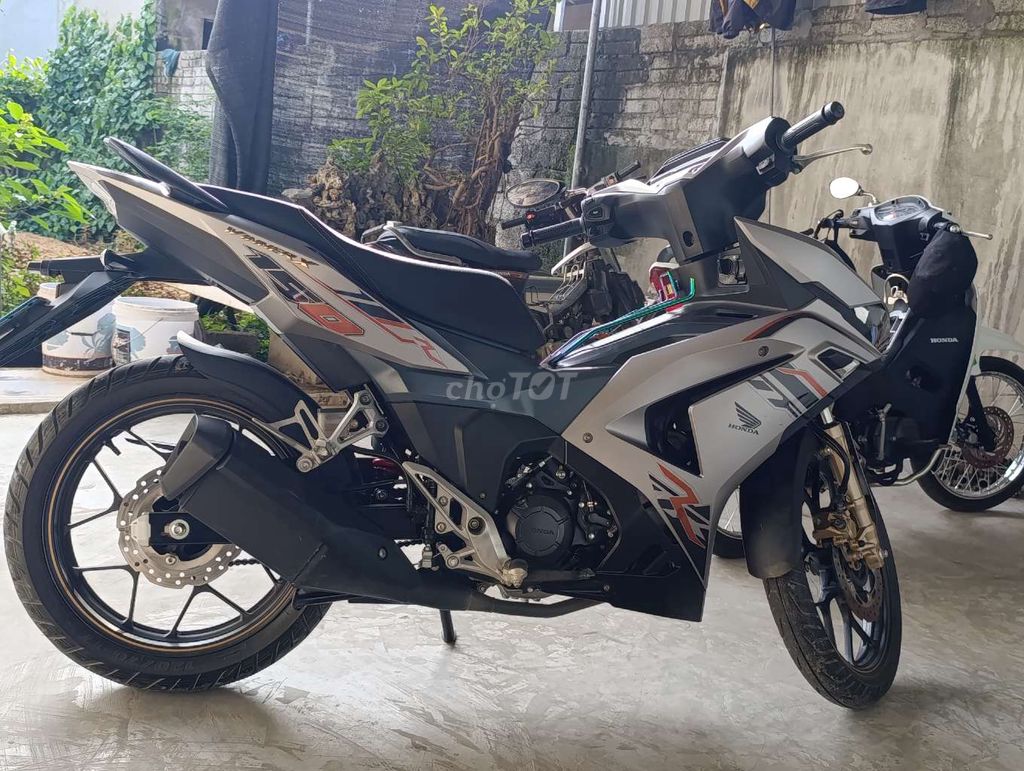 Xe ít đi cần bán. Mua bán Xe máy tại Huyện Yên Định Thanh Hóa được đăng bởi Thiên Phúc hình 7