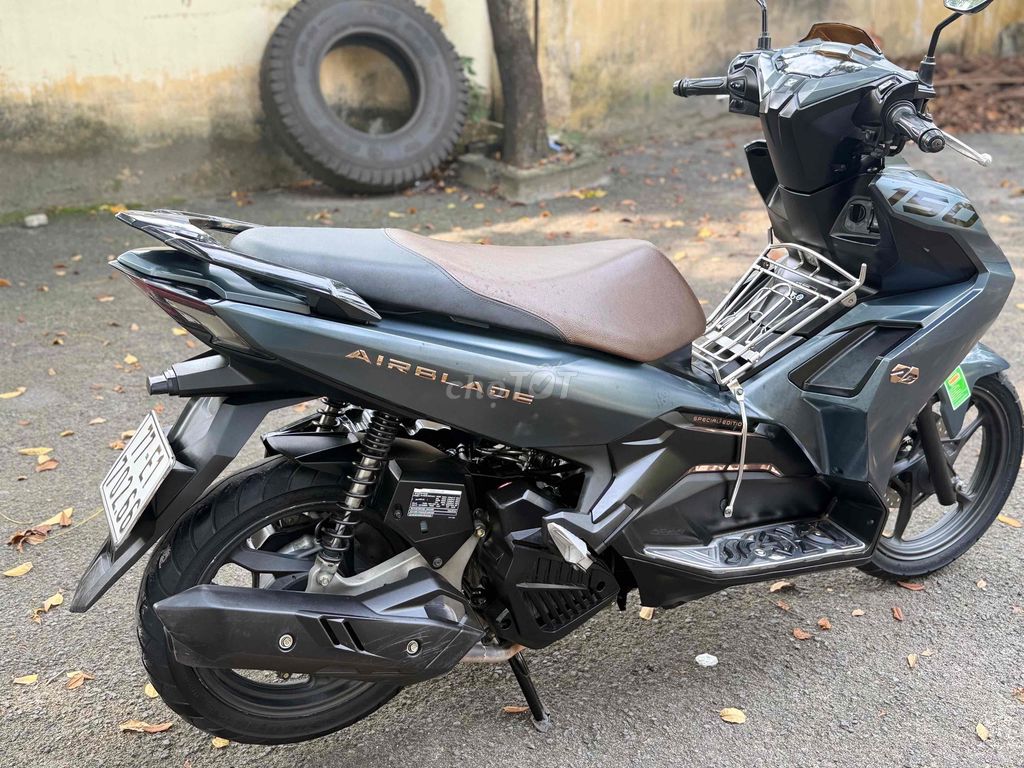 BÁN AB 150ABS CHÍNH CHỦ CÔNG CHỨNG. Mua bán Xe máy tại Thành phố Thủ Đức Tp Hồ Chí Minh được đăng bởi XE MÁY ANH hình 6