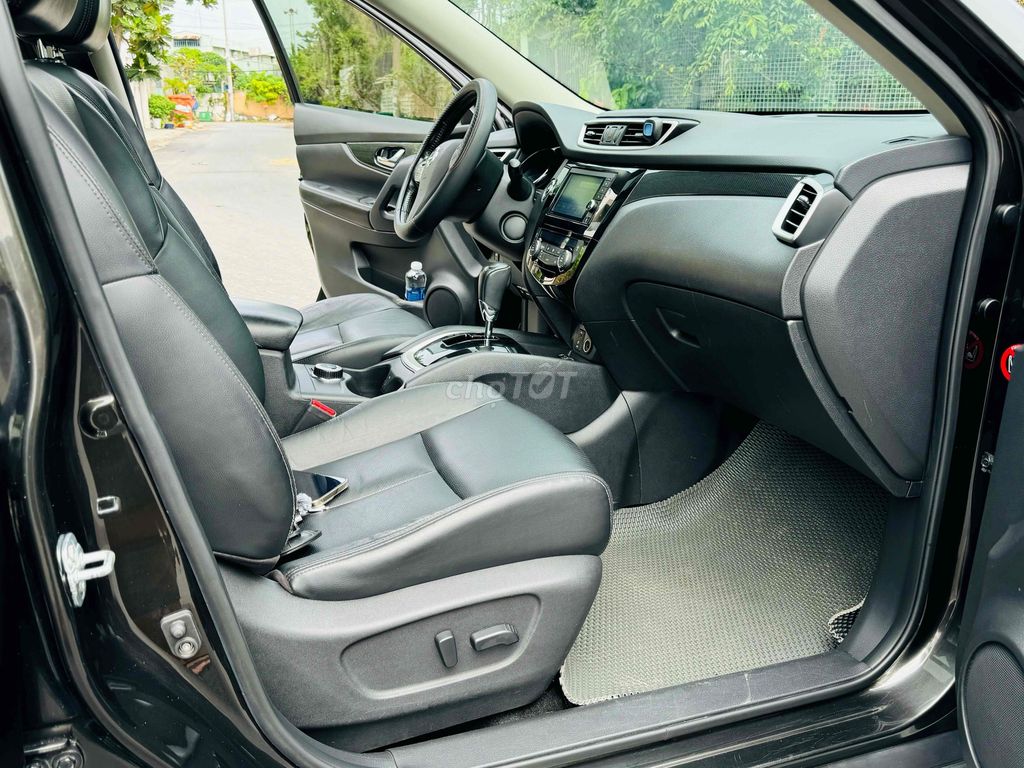Nissan X trail 2017 2.5 SV 4WD - 140000 km. Mua bán Ô tô tại Huyện Hóc Môn Tp Hồ Chí Minh được đăng bởi NGỌC KHANG CAR hình 14