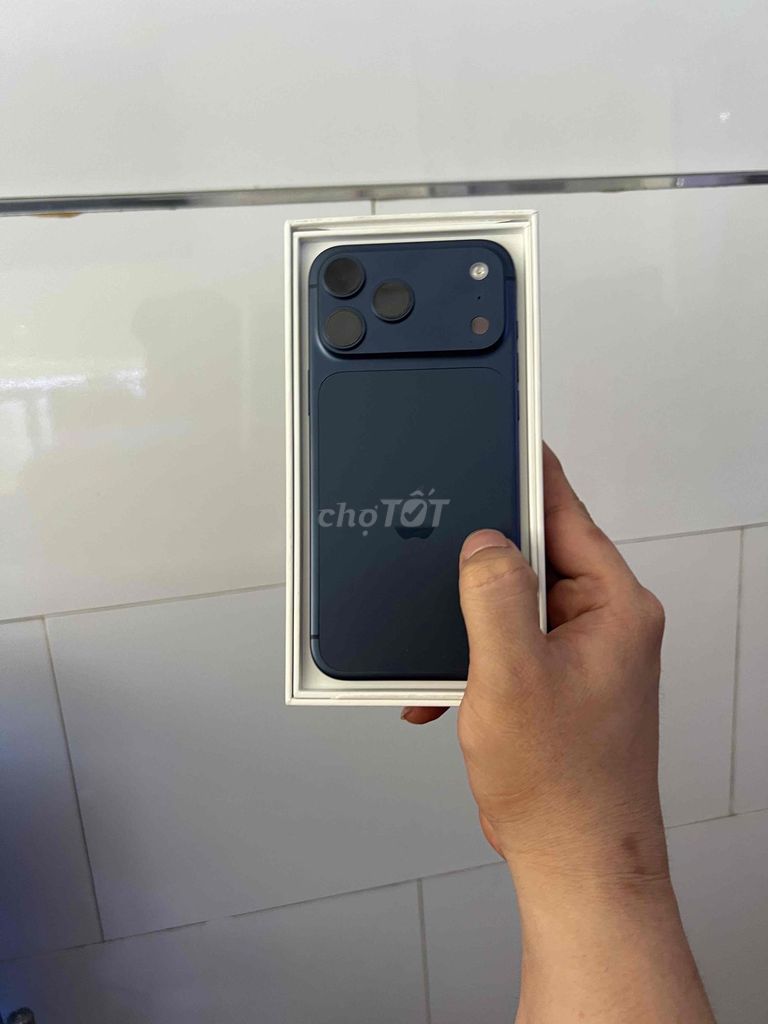 Apple iPhone 17 Pro Max 256GB Xanh. Mua bán Điện thoại tại Quận Tân Phú Tp Hồ Chí Minh được đăng bởi Pham Tâm hình 1