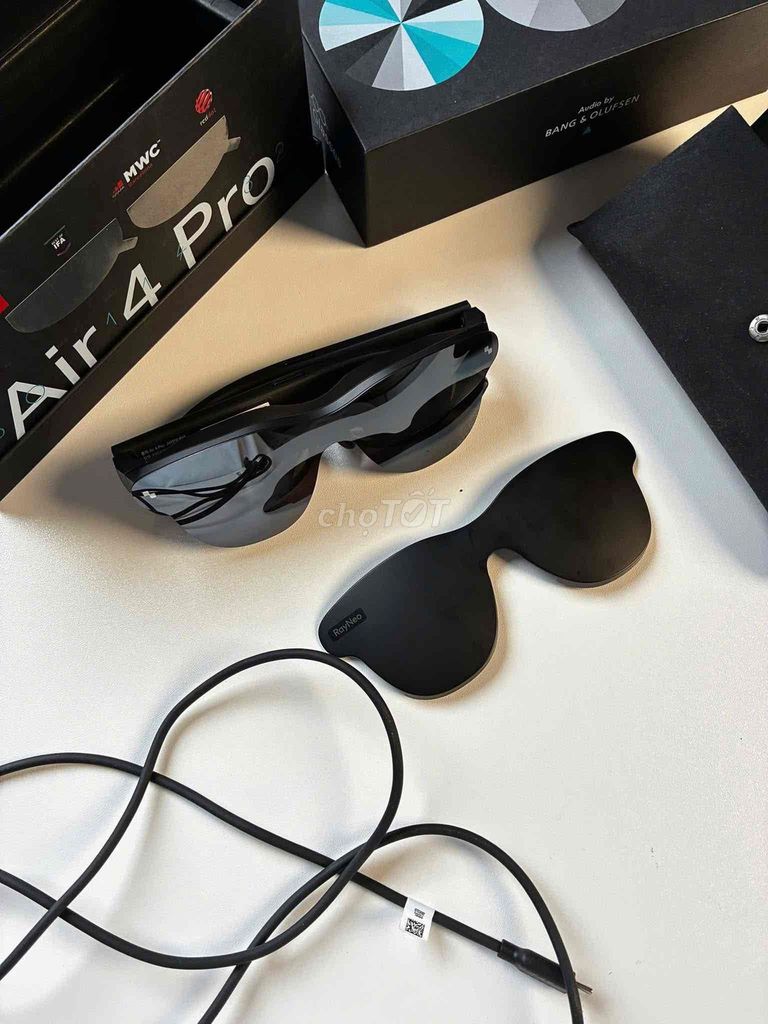 Kính thông minh Rayneo Air 4 Pro Like New Fullbox. Mua bán Thiết bị đeo thông minh tại Quận Cẩm Lệ Đà Nẵng được đăng bởi Lion King VR Đà Nẵng hình 1