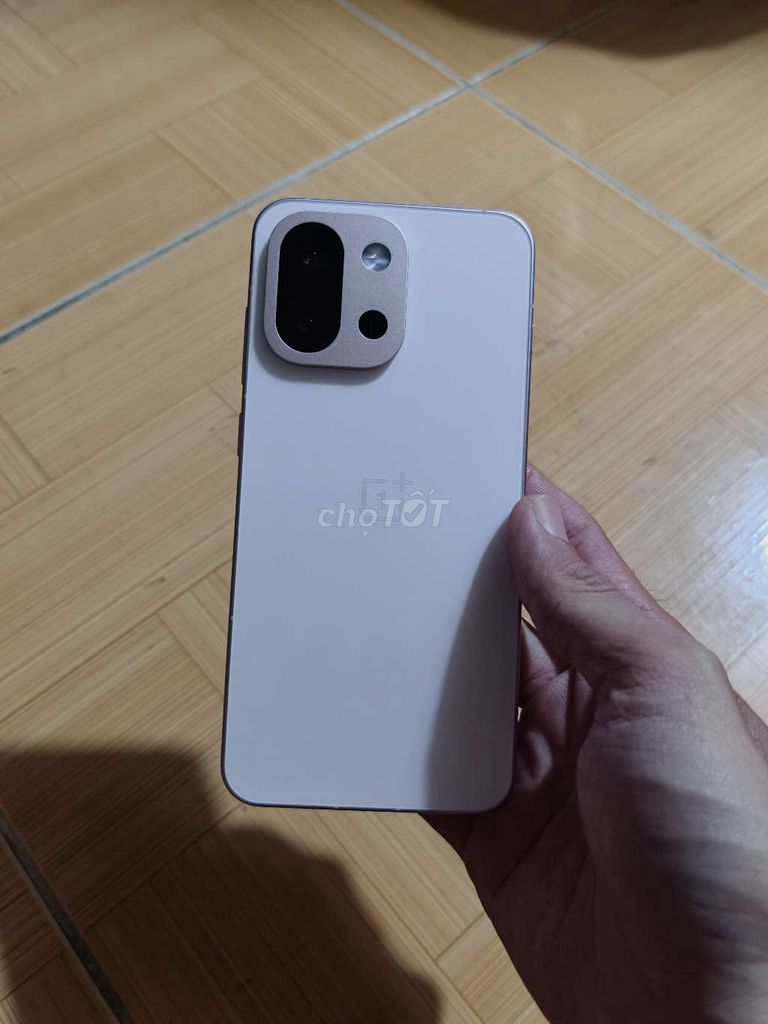 OnePlus 13T Trắng Cấn góc. Mua bán Điện thoại tại Quận Ninh Kiều Cần Thơ được đăng bởi sang hình 1