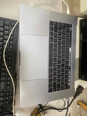 Bệ Macbook Pro 2016 A1707  i7 16GB/512GB Gray