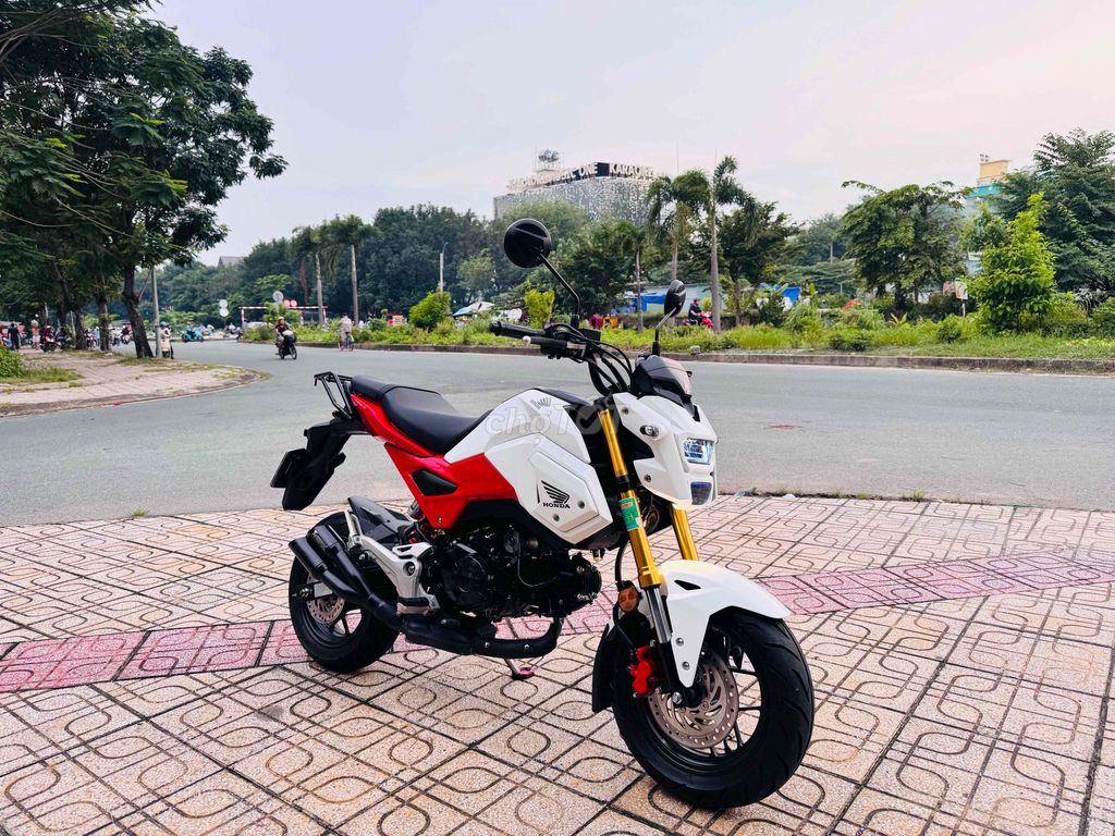 Honda MSX125 2022 белый, красный 7000 км