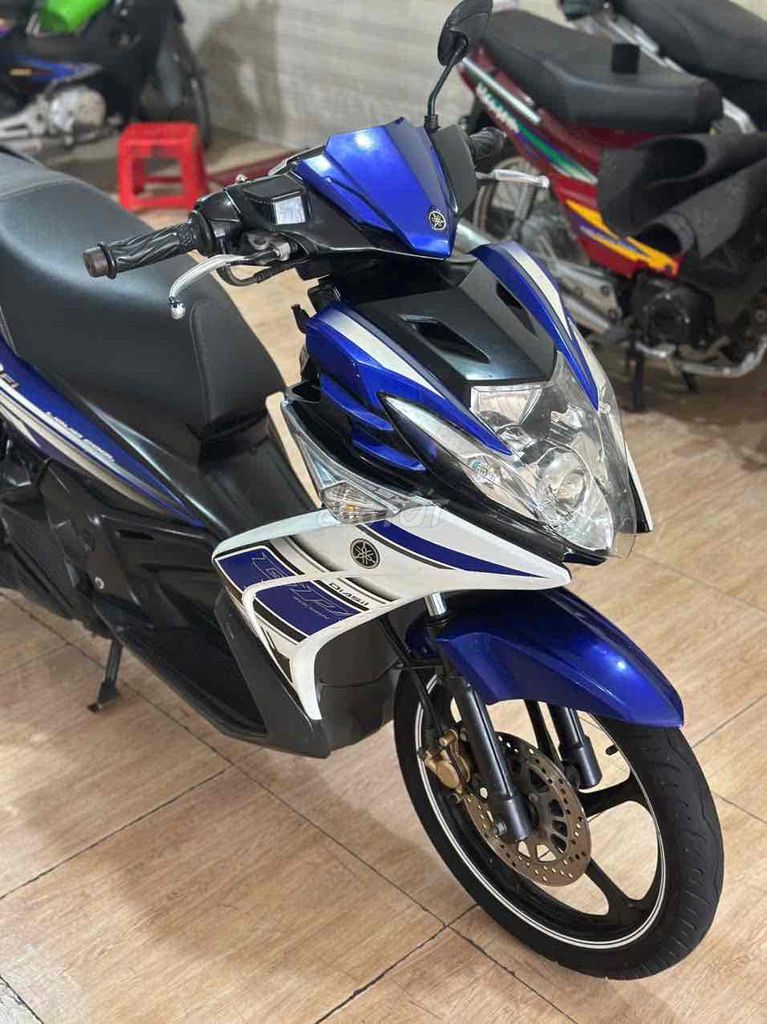 Yamaha Nouvo 5 SX Xanh trắng