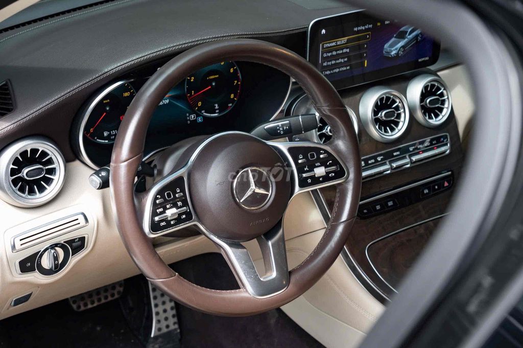 LONG ANH AUTO về Mercedes GLC200 4Matic model 2021. Mua bán Ô tô tại Quận 7 Tp Hồ Chí Minh được đăng bởi LongAnh AuTo  hình 11