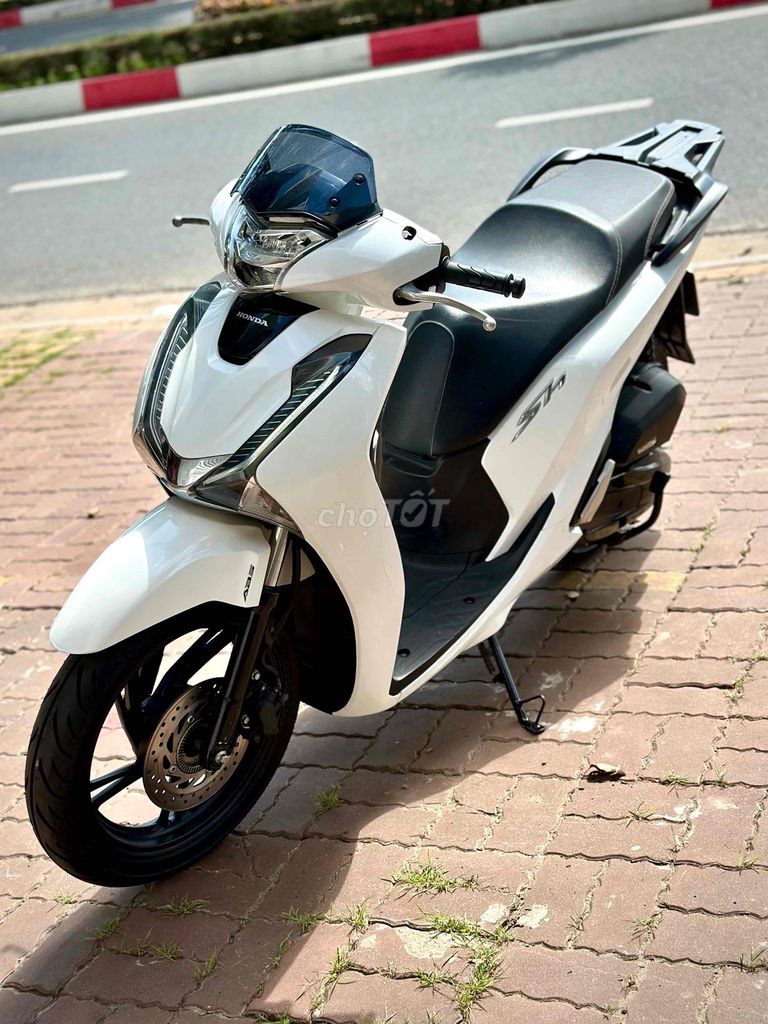 SH 125i Abs 2019 Trắng siêu phẩm 🥰❤️. Mua bán Xe máy tại Thành phố Vũng Tàu Bà Rịa - Vũng Tàu được đăng bởi Xe Máy Cũ Vũng Tàu 72 hình 2