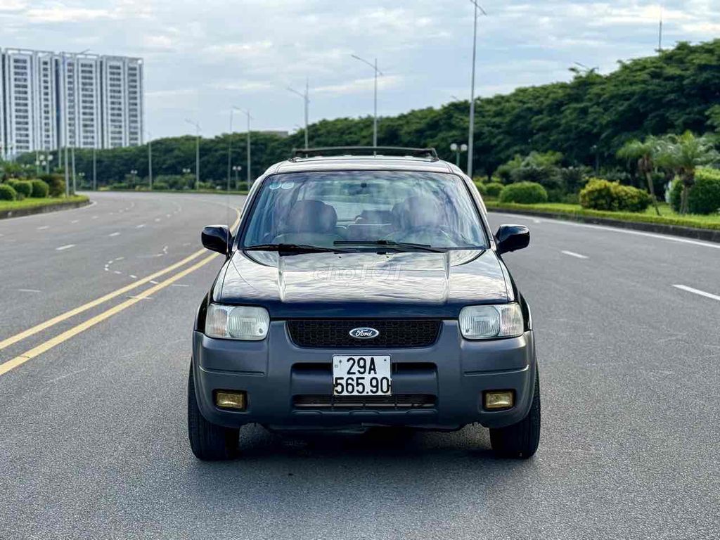 Ford Escape 2003 2.0 MT 4X4 - 156000 km