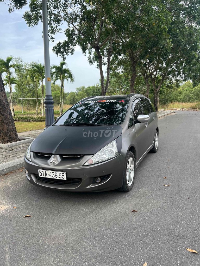 Mitsubishi Grandis 2008 2.4 AT - 65000 km