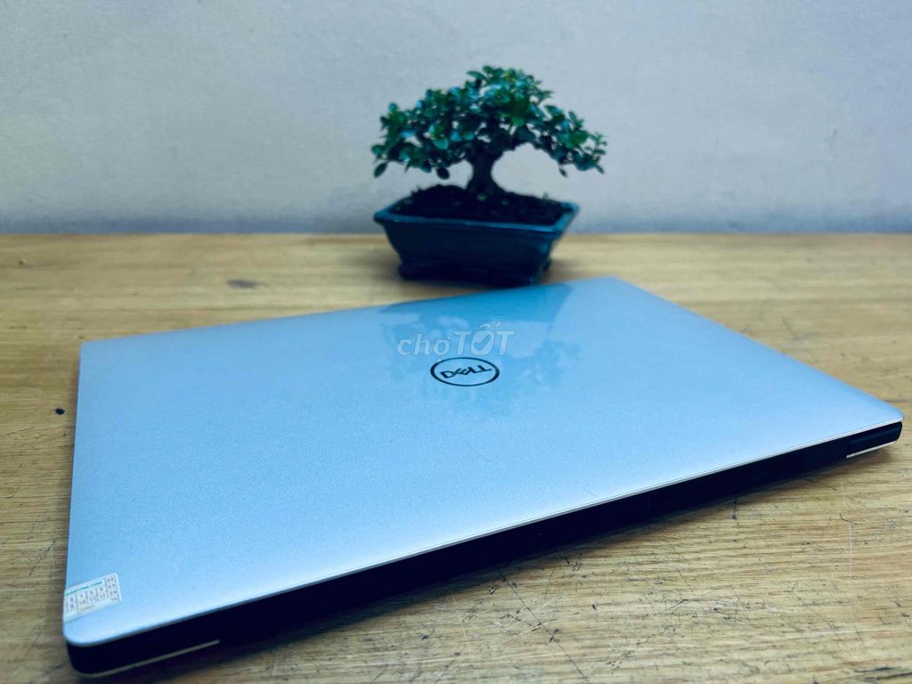Dell XPS 9370 i5-8250U/ 8GB/256GB/ LCD 13" FHD. Mua bán Laptop tại Thành phố Thủ Dầu Một Bình Dương được đăng bởi Huỳnh Thắng  hình 1