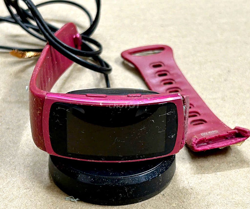 Samsung Gear Fit2 Hồng. Mua bán Thiết bị đeo thông minh tại Quận Phú Nhuận Tp Hồ Chí Minh được đăng bởi hòa 1 hình 1