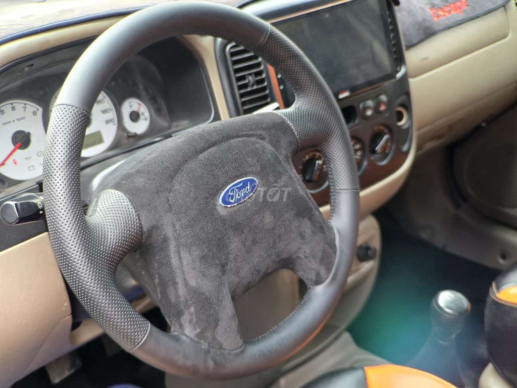 ✅️ Bán ford 2.0 số sàn. cực chất. 9 chủ. bảo hành.. Mua bán Ô tô tại Quận Cái Răng Cần Thơ được đăng bởi NGON lành hình 4