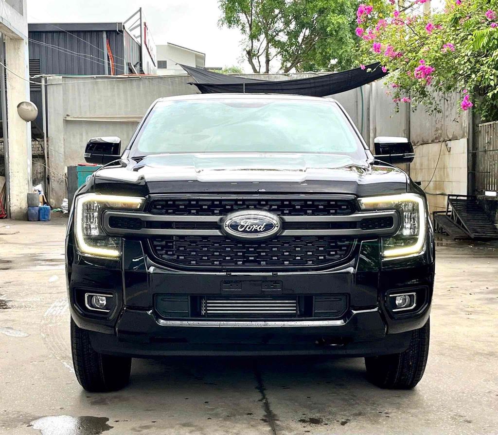 Ford Ranger XLS ĐỦ MÀU. Mua bán Ô tô tại Thành phố Thanh Hóa Thanh Hóa được đăng bởi Ngọc Ford Thanh Hoá hình 10