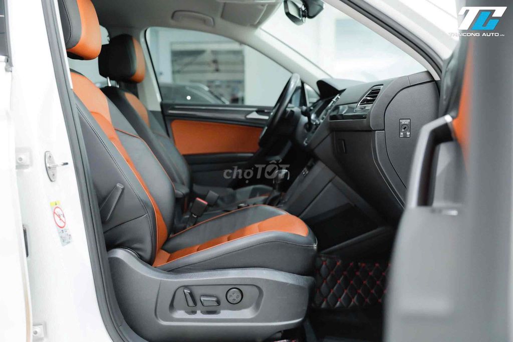 Volkswagen Tiguan bản full đời 2023 đi 27k km. Mua bán Ô tô tại Quận Gò Vấp Tp Hồ Chí Minh được đăng bởi Kính Đặng Ô Tô Lướt hình 13