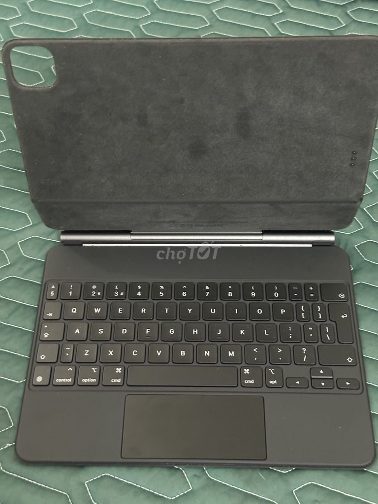 Bàn phím Apple Magic Keyboard Đen iPad Pro 11. Mua bán Phụ kiện (Màn hình, Chuột...) tại Quận Bắc Từ Liêm Hà Nội được đăng bởi duong chien hình 1