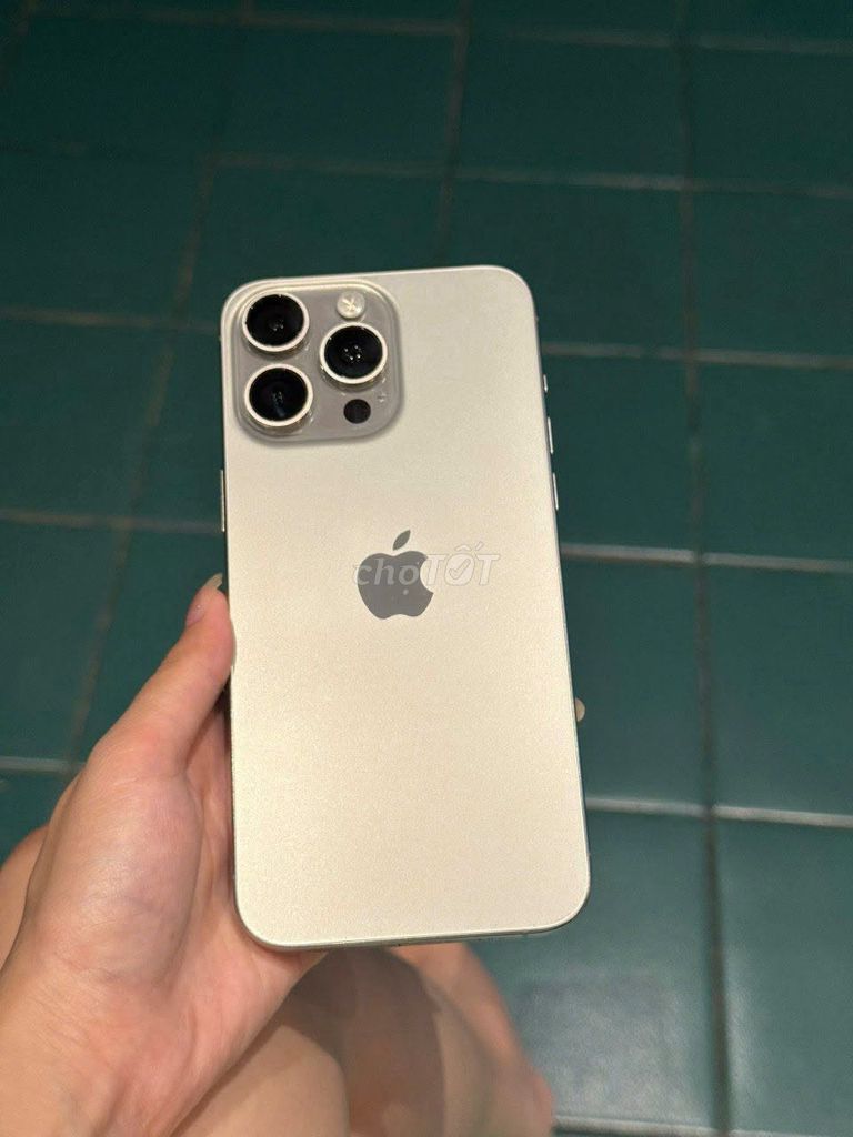 Apple iPhone 15 Pro Max 256GB Titan tự nhiên. Mua bán Điện thoại tại Quận Cầu Giấy Hà Nội được đăng bởi Hội Đồ Điện Tử hình 1