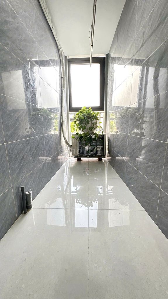 Дом в переулке на улице Vũ Tùng рядом с рынком Bà Chiểu