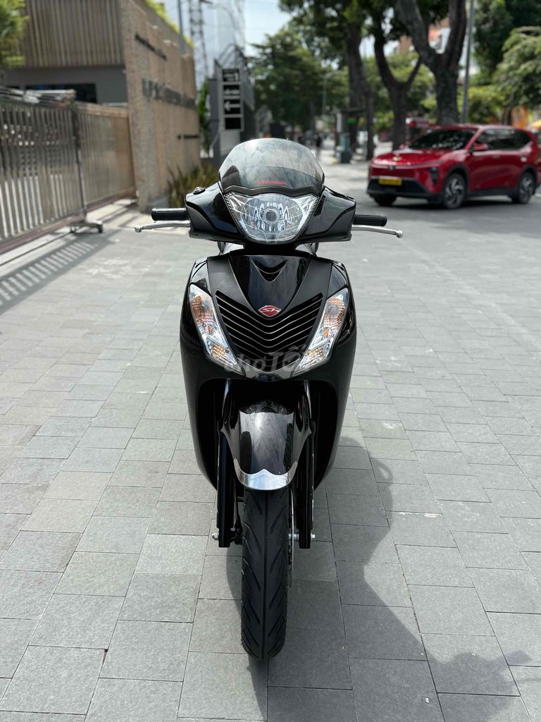 Основной владелец Honda SH150, черный BSTP