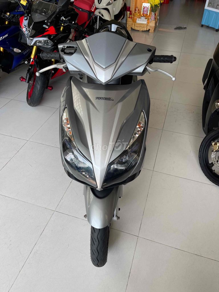 air blade 125cc . máy zin im . ko hú . áo đẹp. Mua bán Xe máy tại Thành phố Rạch Giá Kiên Giang được đăng bởi XE MÁY ÚT BÉ  hình 6