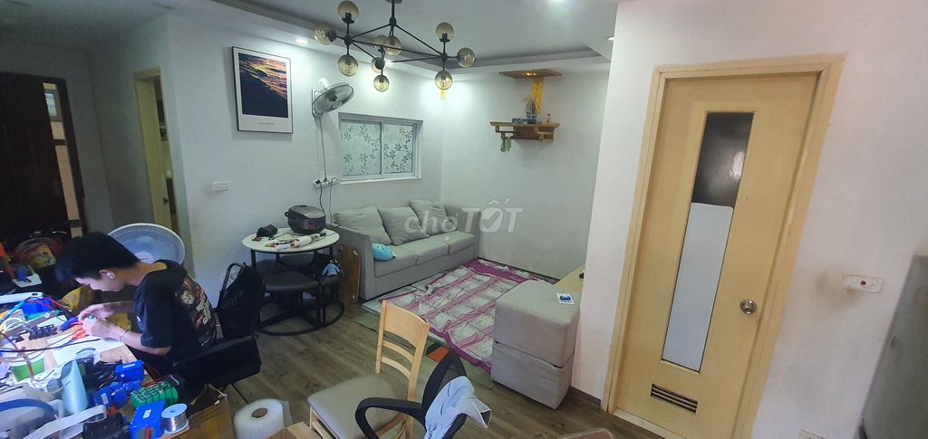 Bố mẹ e về quê cần bán gấp căn 46m đầy đủ nội thất về ở ngay