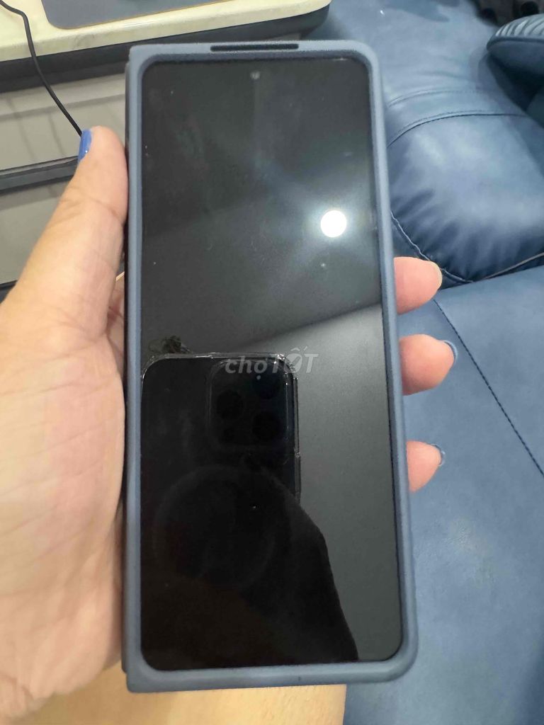 Samsung Galaxy Z Fold5 Đen. Mua bán Điện thoại tại Thành phố Thủ Đức Tp Hồ Chí Minh được đăng bởi Nguyễn Tuyền hình 1