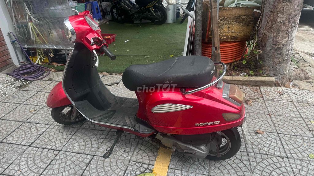 Скутер DKbike Roma 50 2019, красный, состояние 70%