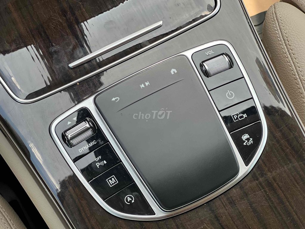 Mercedes GLC200 V1 2022 Lướt 28.000 km. Mua bán Ô tô tại Quận Bình Tân Tp Hồ Chí Minh được đăng bởi Hoàng Thọ hình 17