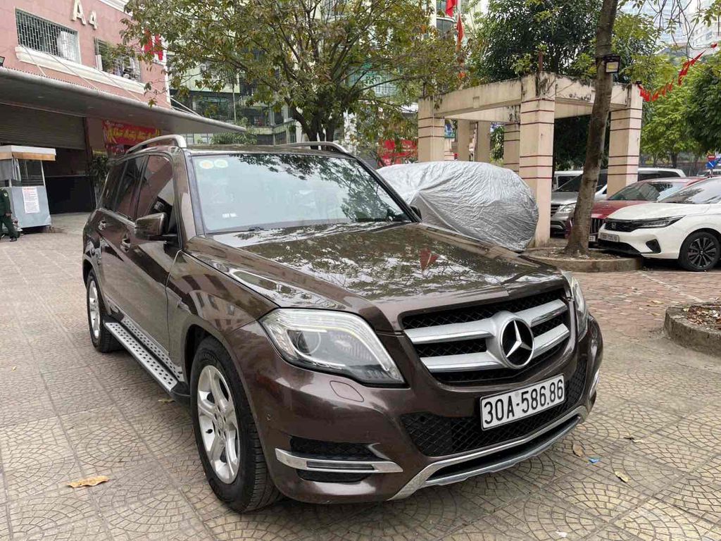 Mercedes Benz GLK Class 2014 250 4MATIC - 77000 km. Mua bán Ô tô tại Quận Cầu Giấy Hà Nội được đăng bởi Nguyễn mạnh trường hình 1