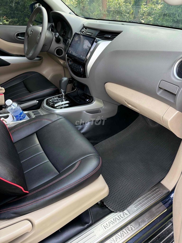 Nissan Navara 2018 Tự động Xanh đậm. Mua bán Ô tô tại Huyện Đức Linh Bình Thuận được đăng bởi Nguyễn hoàng Lâm hình 6