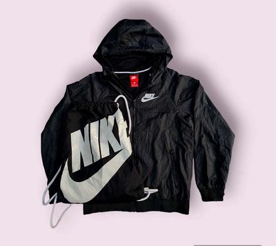 Nike sports jacket 2nd giá mới trận 2.590.000