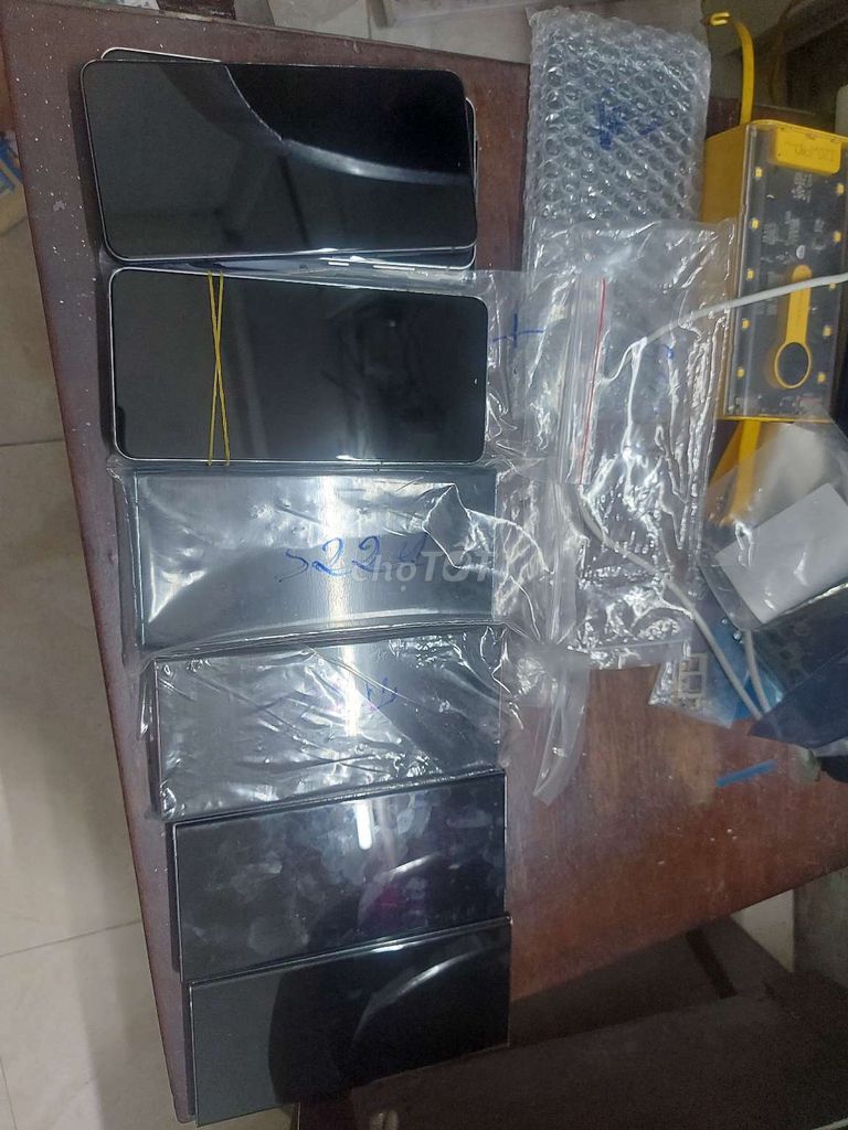 Màn hình Samsung S21 FE có sọc. Mua bán Linh kiện (RAM, Card...) tại Quận 5 Tp Hồ Chí Minh được đăng bởi Thiên Sơn hình 1