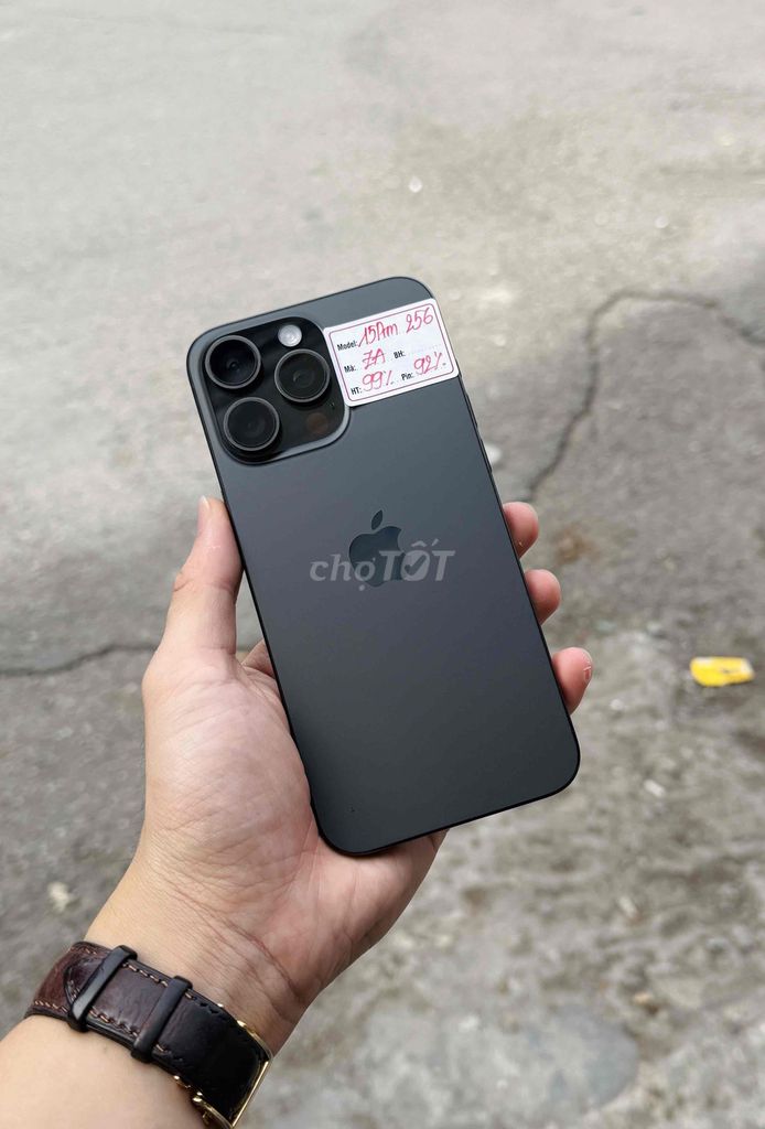 iPhone 15 Pro Max 256GB ZA/A pin 92% zin áp. Mua bán Điện thoại tại Quận Đống Đa Hà Nội được đăng bởi Lâm Bảo Tuyên hình 1