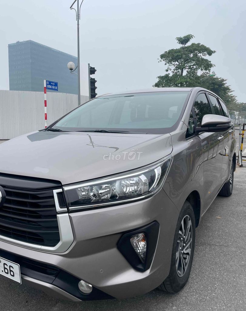 Toyota Innova 2021 2.0E - 62000 km ZIN,màu Đồng.. Mua bán Ô tô tại Quận Cầu Giấy Hà Nội được đăng bởi CHỢ ÔTÔ CẦU GIẤY hình 3