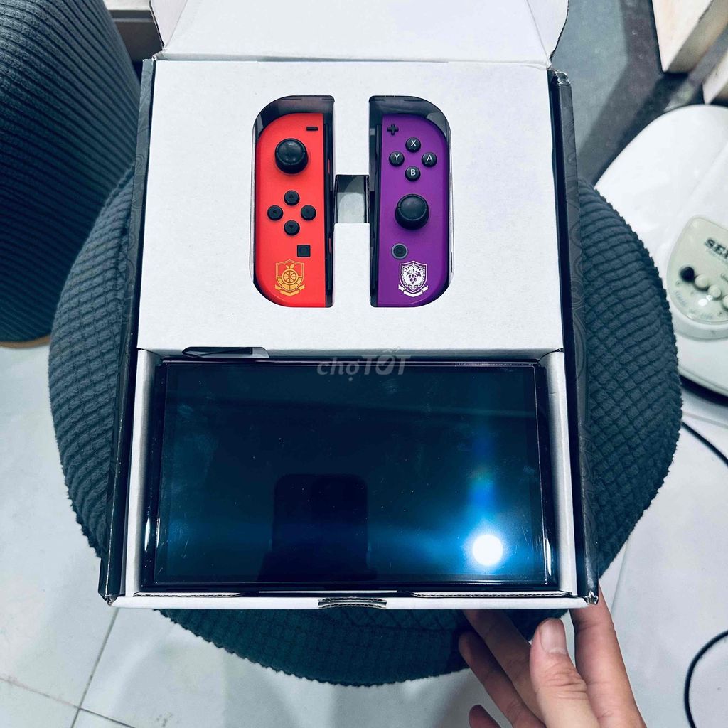 Nintendo Switch OLED Pokemon edition Fullbox zin. Mua bán Thiết bị chơi game tại Quận 8 Tp Hồ Chí Minh được đăng bởi school stone hình 1