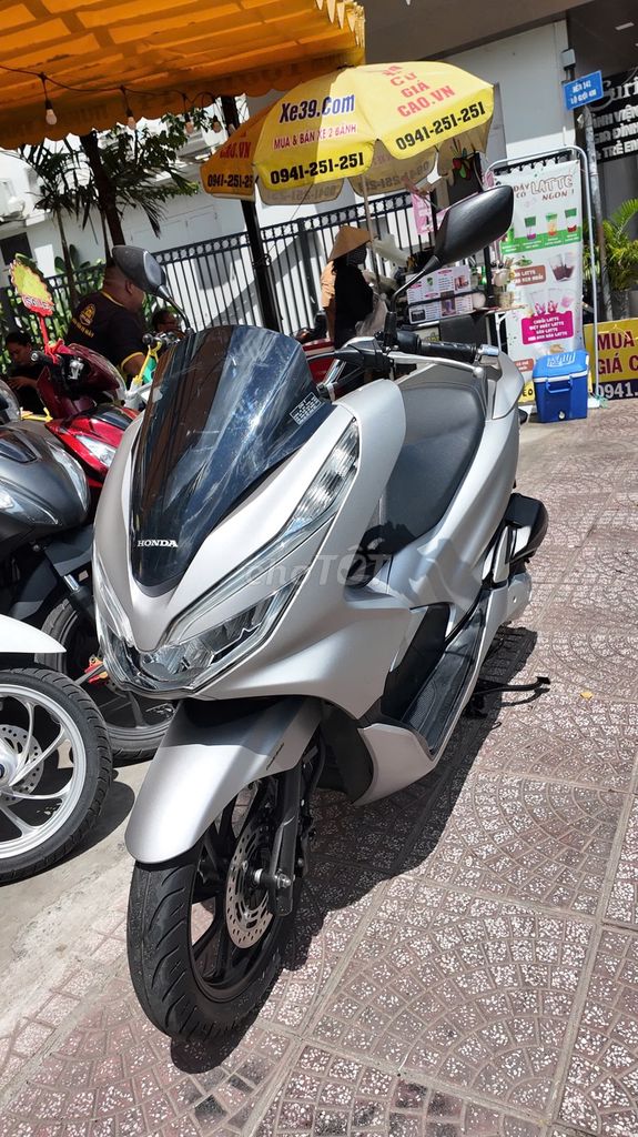 Honda PCX 125 màu Bạc. Mua bán Xe máy tại Quận Phú Nhuận Tp Hồ Chí Minh được đăng bởi Thanh Hùng xebachin  hình 9