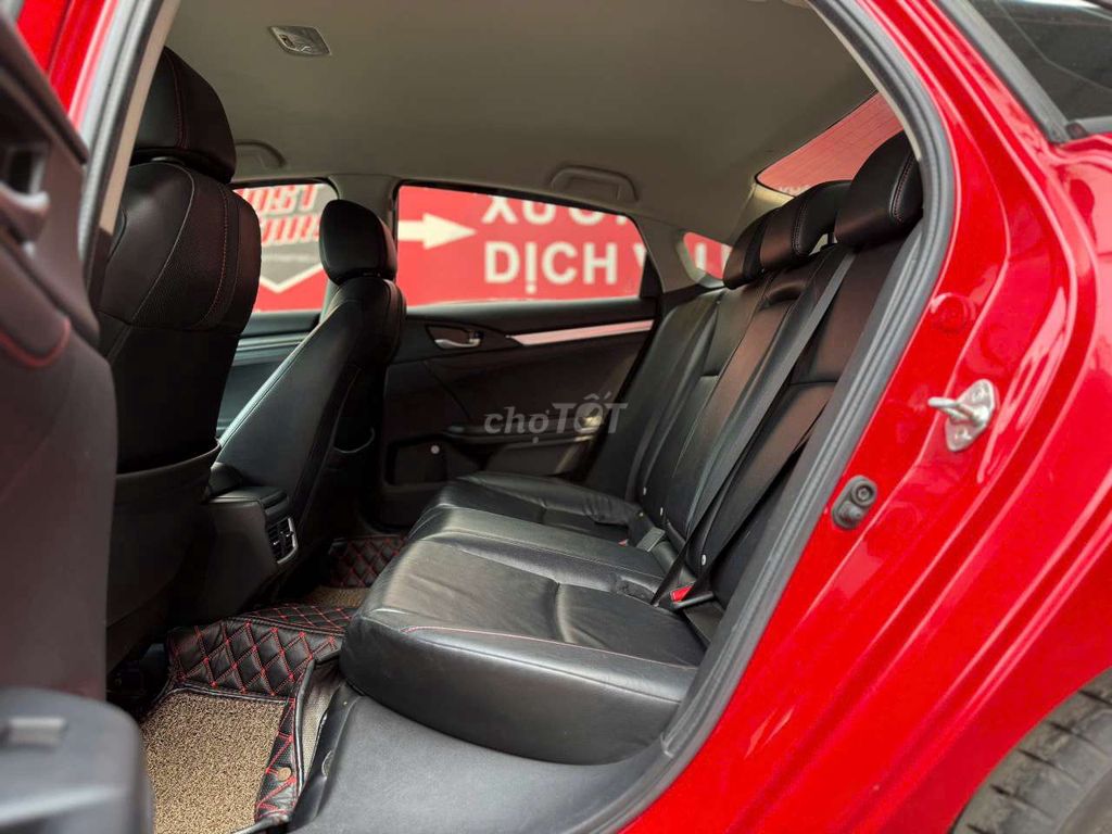Honda Civic RS 2019 1.5 Turbo, màu đỏ,59000 km. Mua bán Ô tô tại Quận Bình Tân Tp Hồ Chí Minh được đăng bởi Son Do hình 10