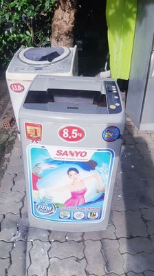 Cần thanh lý máy giặt sanyo 8,5kg còn rất đẹp
