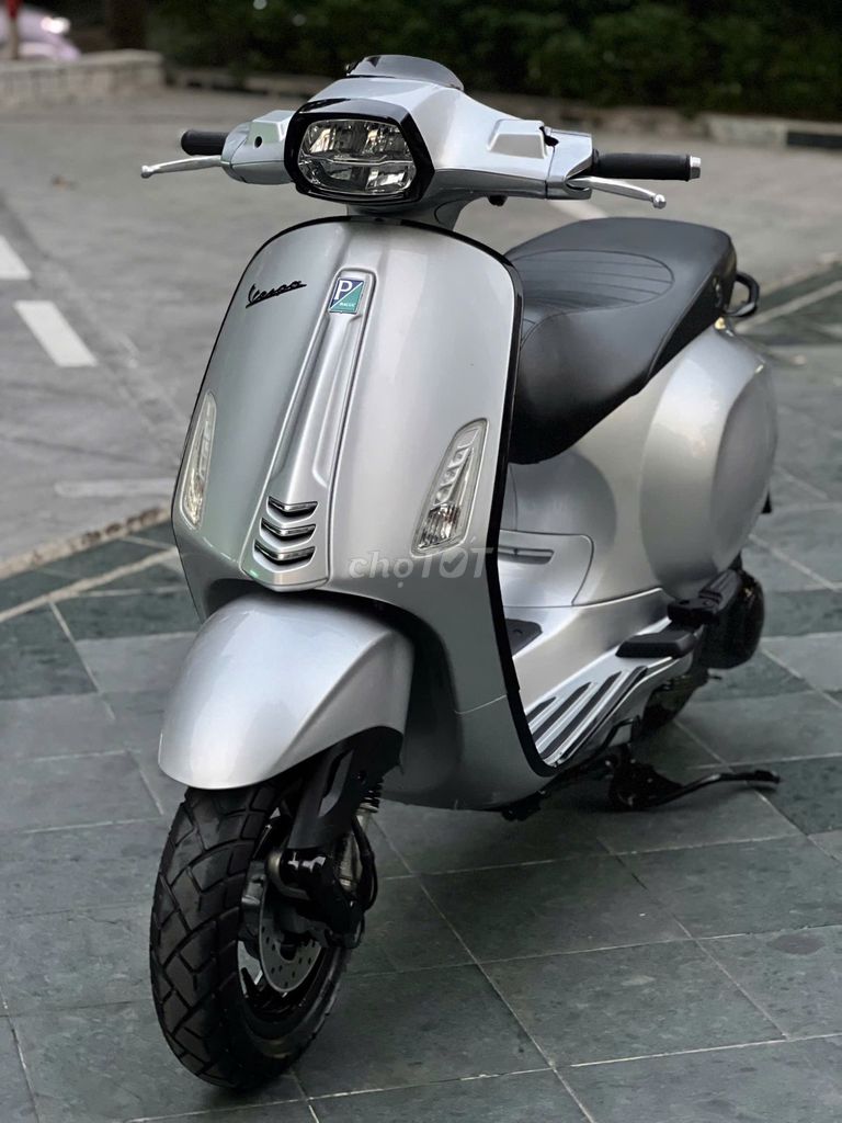 Đẳng cấp sprint màu bạc đèn vuông. Mua bán Xe máy tại Quận Nam Từ Liêm Hà Nội được đăng bởi chị Hương hình 4